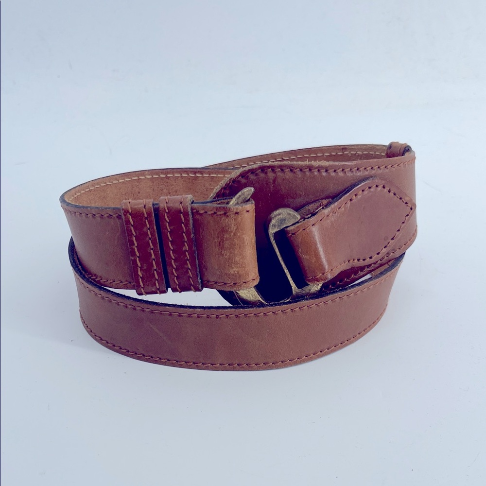 Calderon leather large hook buckle belt sz M